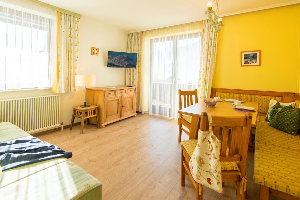 Appartementhaus Jaegerheim ดอร์ฟกาชไตน์ ภายนอก รูปภาพ