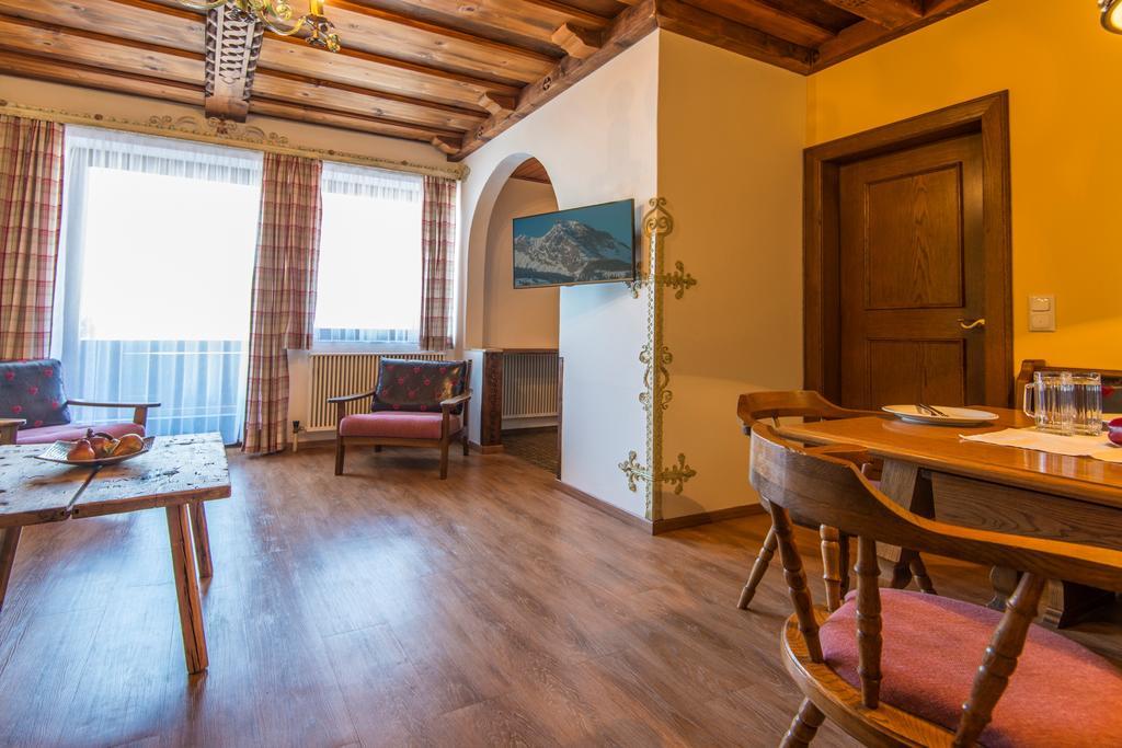 Appartementhaus Jaegerheim ดอร์ฟกาชไตน์ ภายนอก รูปภาพ